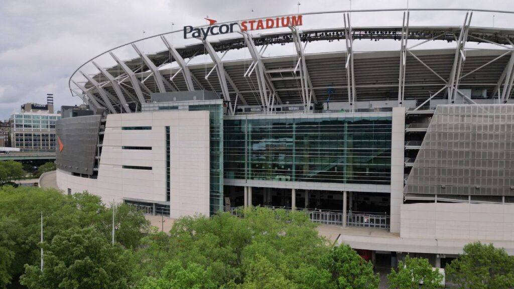 Bengals take big step toward stadium renovations, lease extension