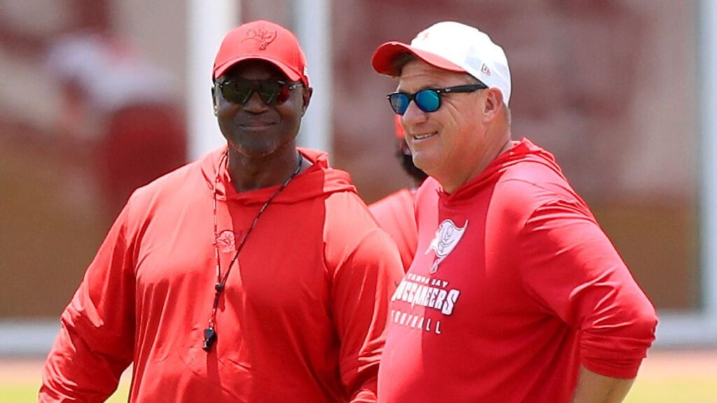 Buccaneers sign Todd Bowles, Jason Licht to multiyear extensions