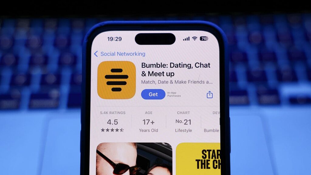 Bumble cuts 30% of workforce, affecting 240 employees amid restructuring