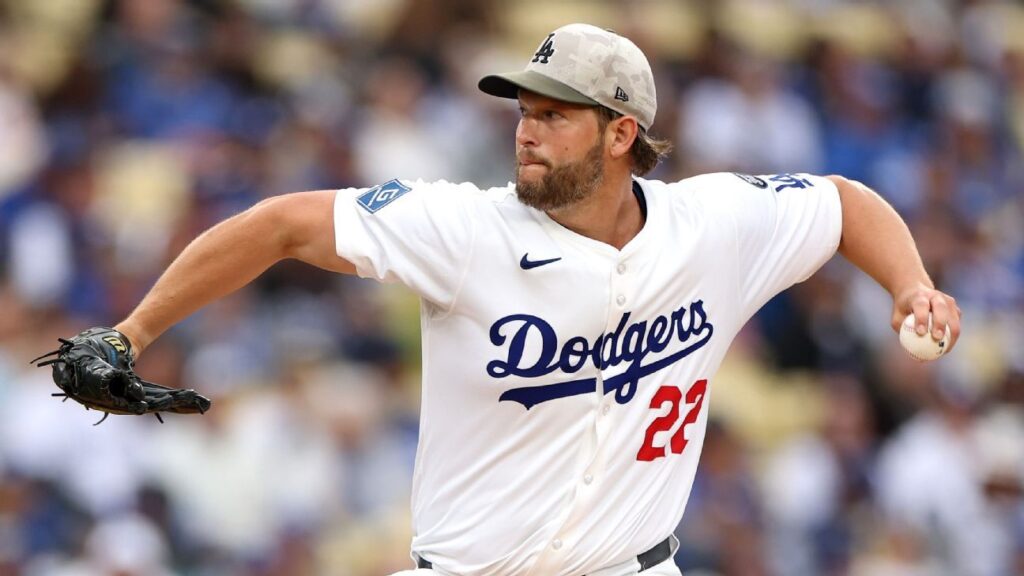 Clayton Kershaw strikes out 5, on brink of 3,000 in career