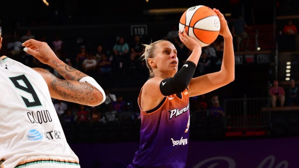 Mercury stay hot from 3-point range, set record in process