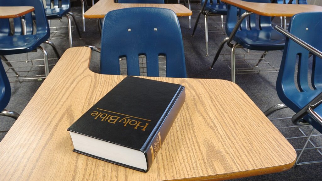 Poll shows most Americans support religious chaplains in public schools