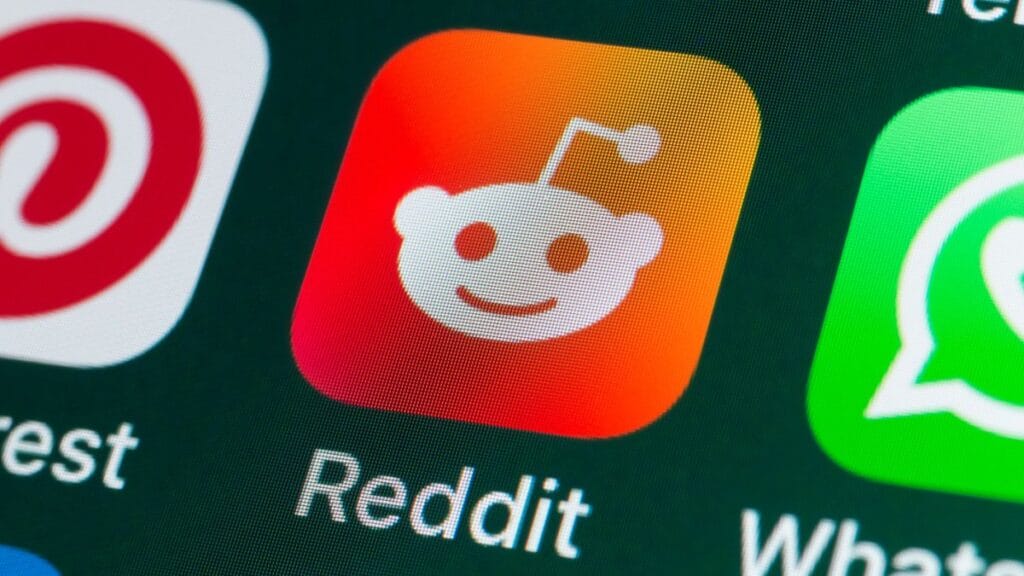 Reddit rolls out age verification within the UK to adjust to new guidelines Reddit rolls out age verification in the UK to comply with new rules