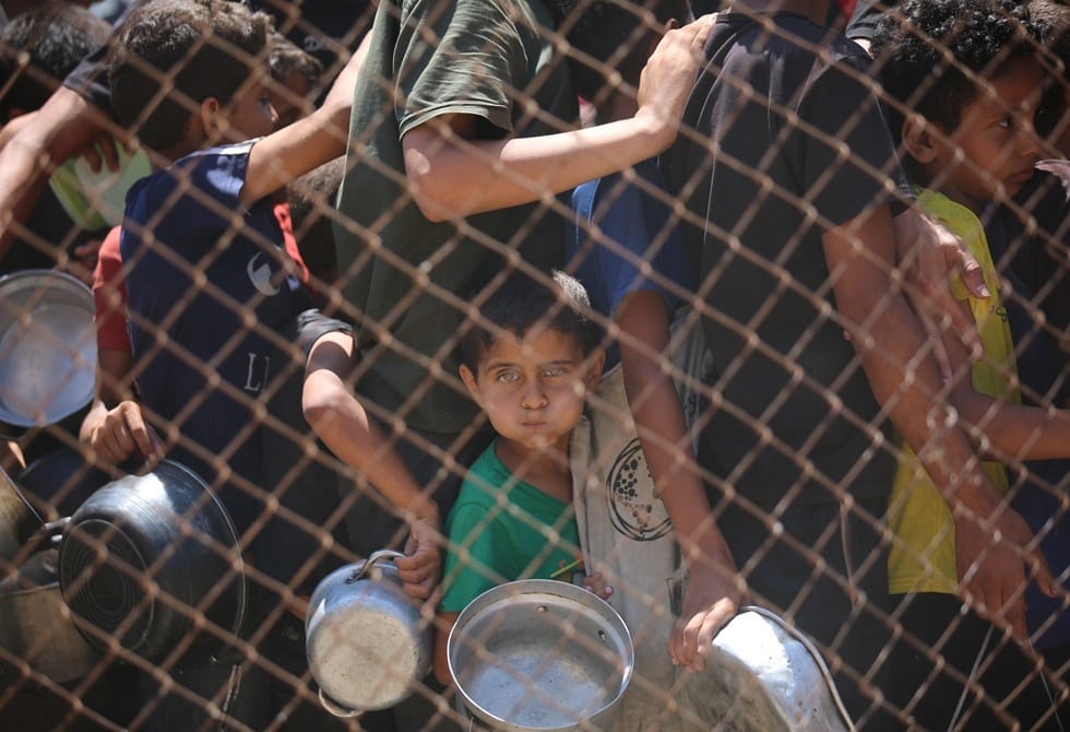 صحة غزة تحذر من مجاعة كارثية تهدد حياة أكثر من مليوني فلسطيني صحة غزة تحذر من مجاعة كارثية تهدد حياة أكثر من مليوني فلسطيني