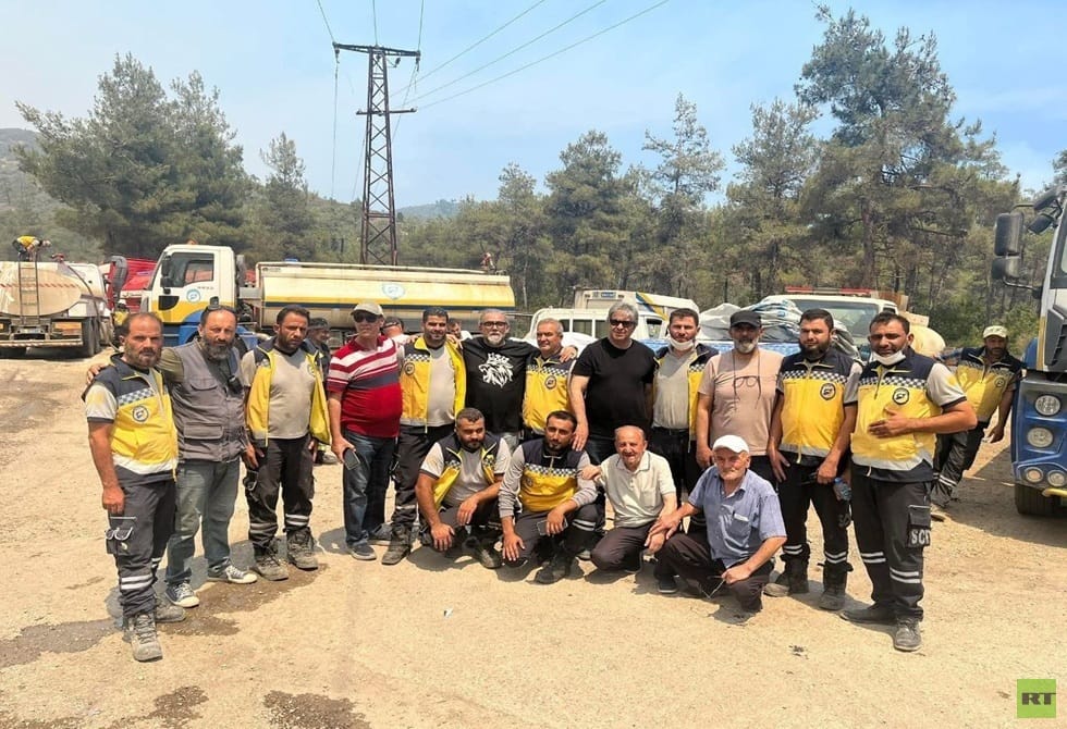 نار ودخان وشبهات.. فنانون سوريون يكشفون ما لم يُنشر عن حرائق الساحل.. فهل هي مفتعلة؟ (صور) نار ودخان وشبهات.. فنانون سوريون يكشفون ما لم يُنشر عن حرائق الساحل.. فهل هي مفتعلة؟ (صور)