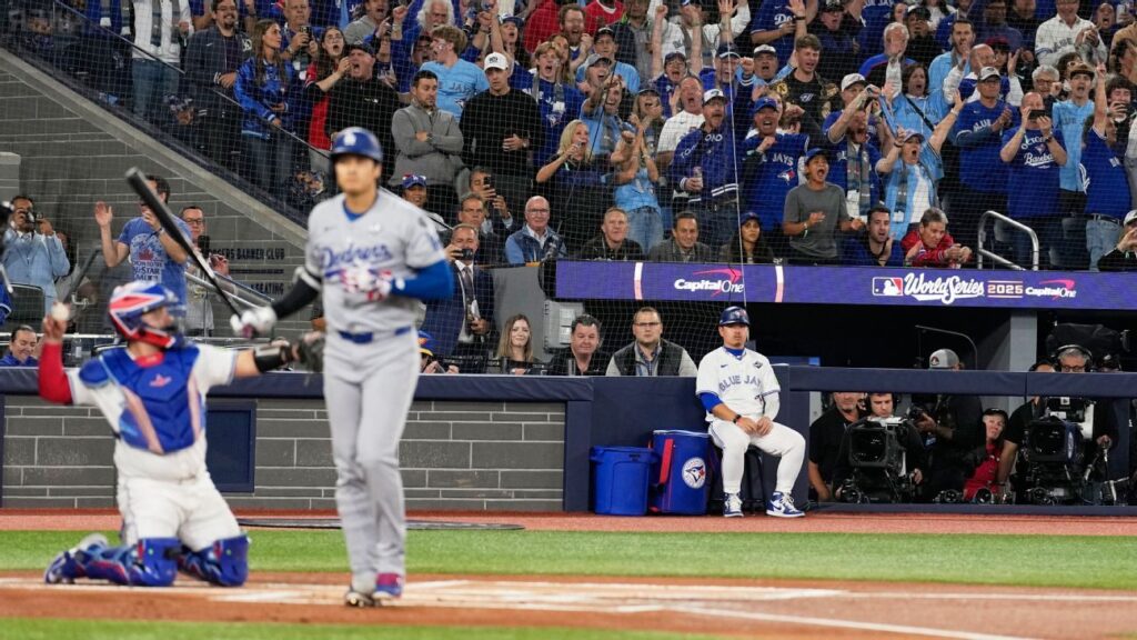Blue Jays fans give Shohei Ohtani an earful at World Series