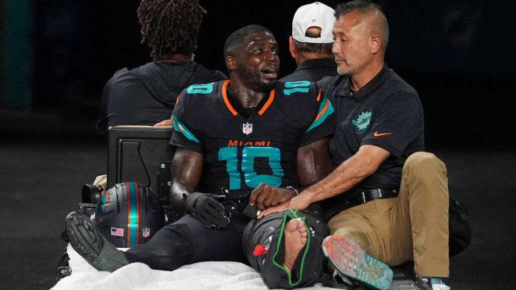 Dolphins’ Tyreek Hill undecided on retirement after damage Dolphins' Tyreek Hill undecided on retirement after injury