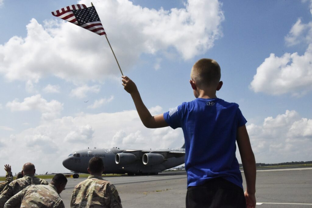 Finish the Standoff, Pay the Troops  End the Standoff, Pay the Troops