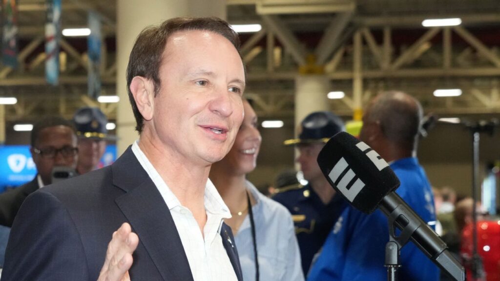 Gov. Jeff Landry vital of AD Scott Woodward amid LSU shake-up Gov. Jeff Landry critical of AD Scott Woodward amid LSU shake-up