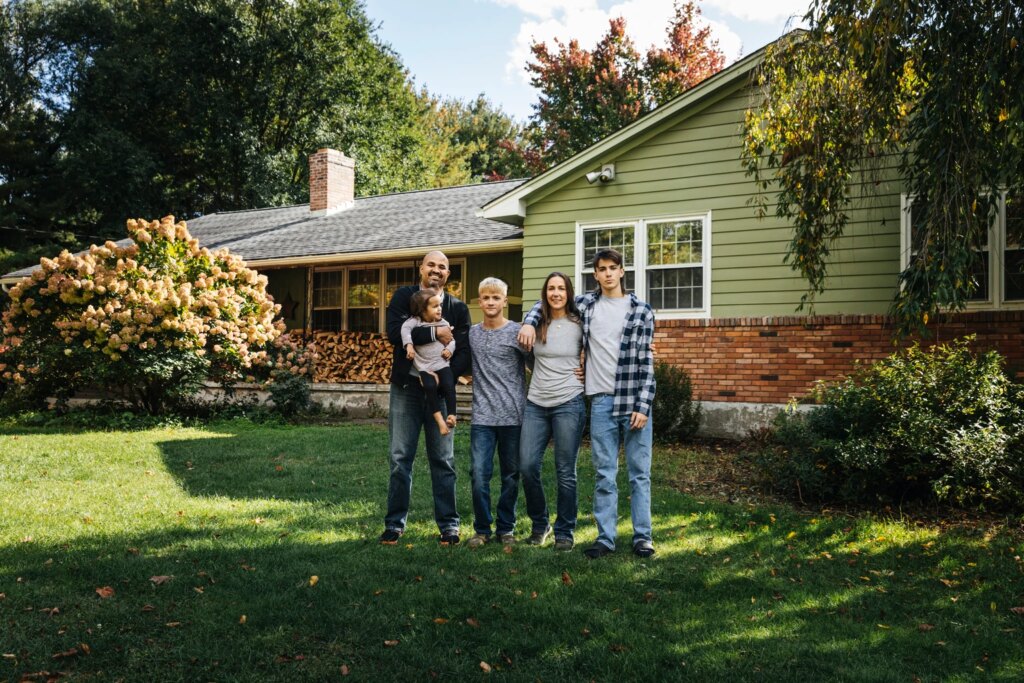 Invitation Houses: Brace For AI Bubble – Purchase American Houses Hand Over Fist (NYSE:INVH) Invitation Homes: Brace For AI Bubble - Buy American Homes Hand Over Fist (NYSE:INVH)