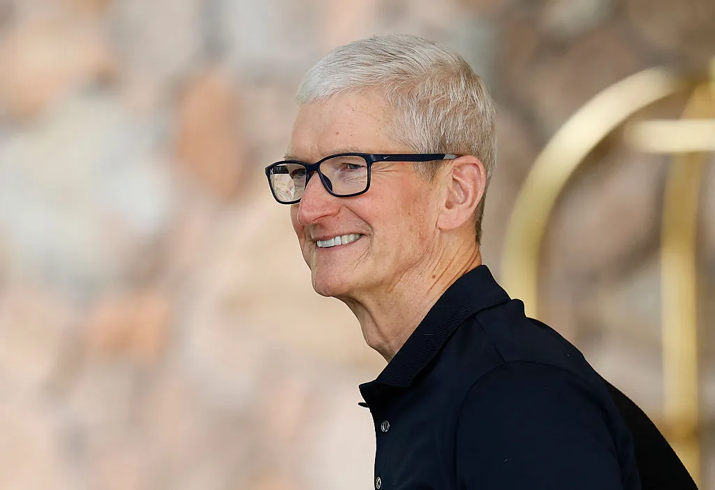 Tim Cook dinner says Apple is open to M&A on the AI entrance Tim Cook says Apple is open to M&A on the AI front