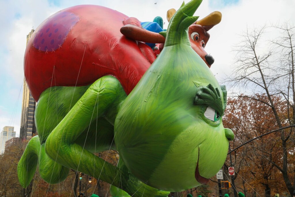 Wall Road Lunch: Powell Performs The Grinch (undefined:US10Y) Wall Street Lunch: Powell Plays The Grinch (undefined:US10Y)