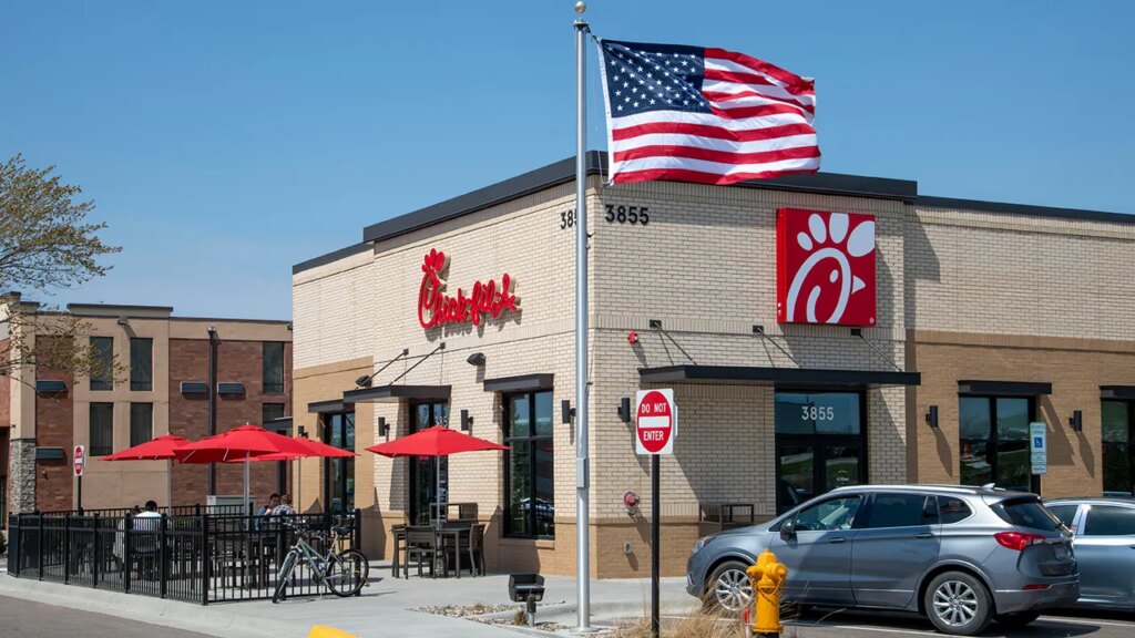 Chick-fil-A checks new hen and waffle sandwiches in choose cities Chick-fil-A tests new chicken and waffle sandwiches in select cities