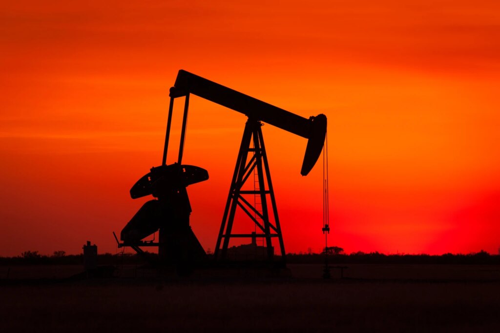 Devon Energy: Profit From Cost Control And FCF Growth (NYSE:DVN)