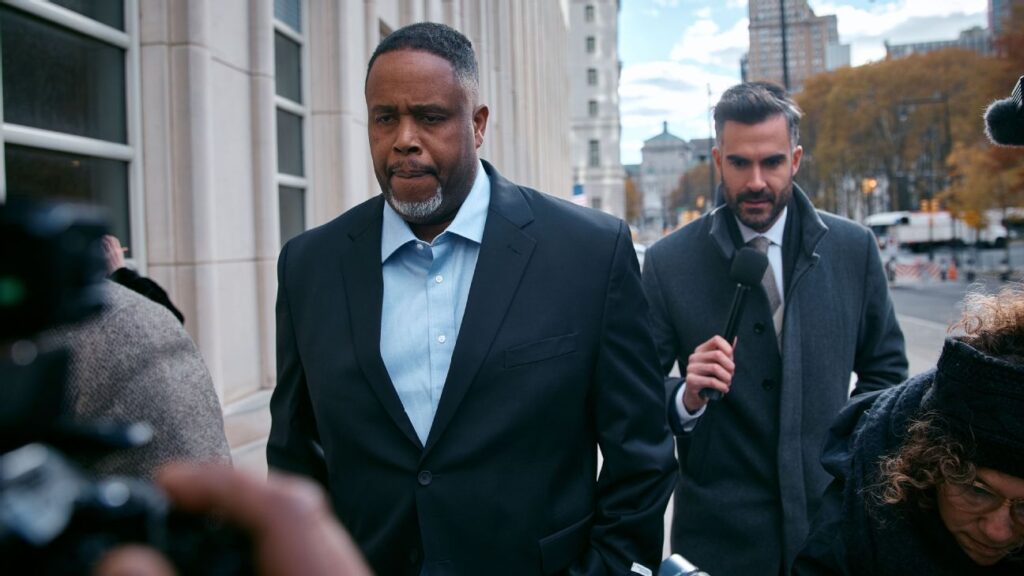 Ex-NBA participant Damon Jones pleads not responsible in playing case Ex-NBA player Damon Jones pleads not guilty in gambling case