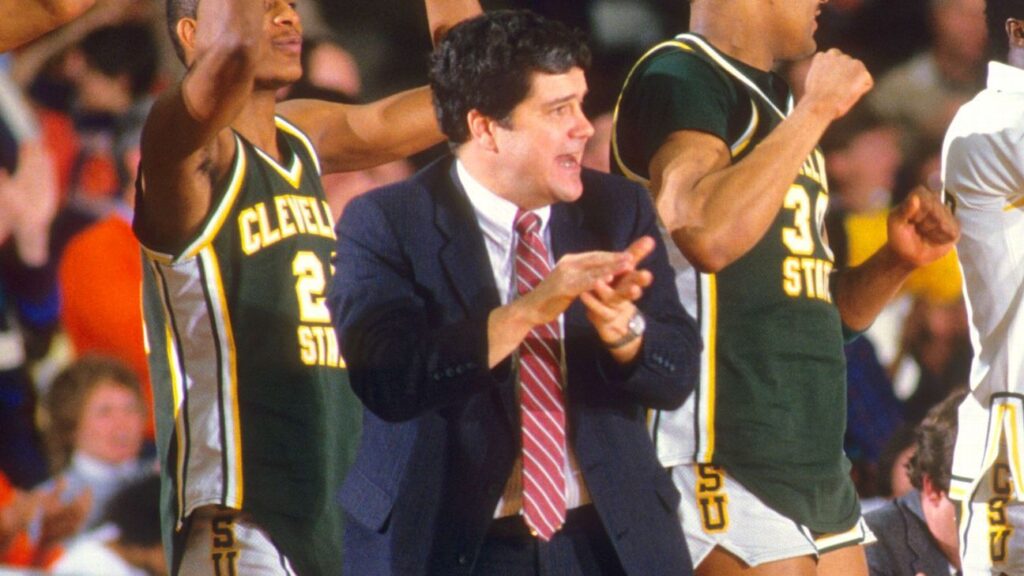 Former Cleveland State coach Kevin Mackey dies at 80