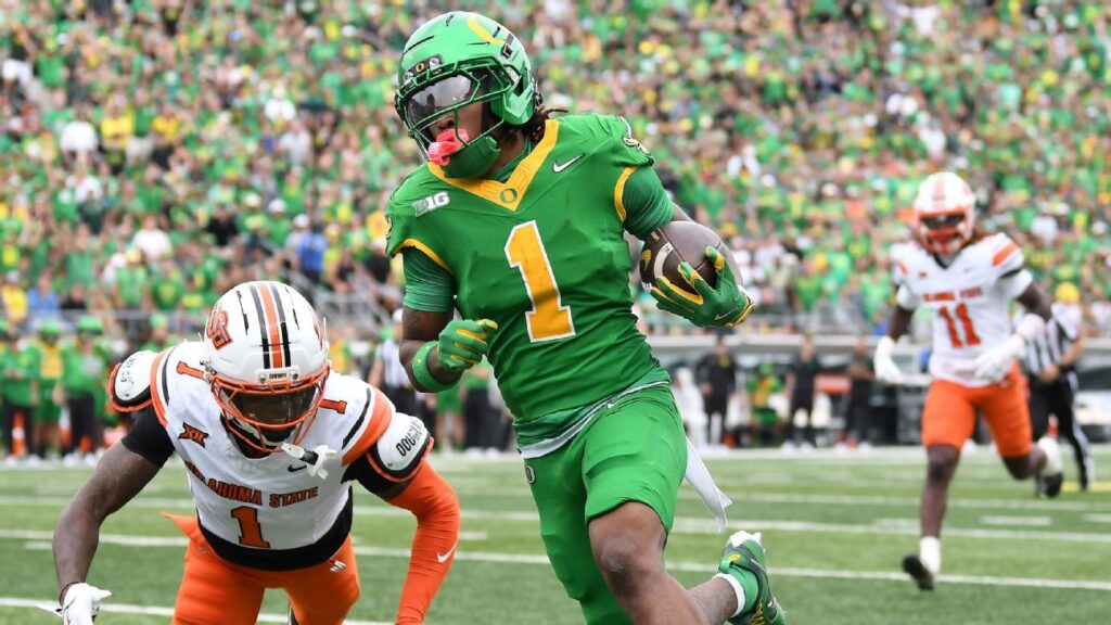 Oregon main receiver Dakorien Moore dominated out vs. Iowa Oregon leading receiver Dakorien Moore ruled out vs. Iowa