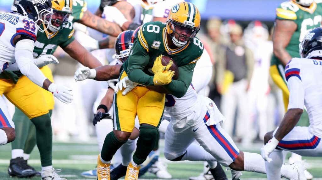 Packers’ Josh Jacobs suffers knee damage, dominated out vs. Giants Packers' Josh Jacobs suffers knee injury, ruled out vs. Giants
