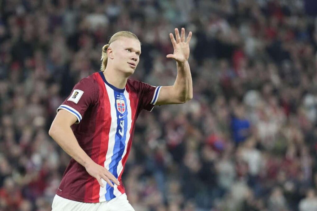 Report, end result and objectives as late Haaland brace downs Azzurri Report, result and goals as late Haaland brace downs Azzurri