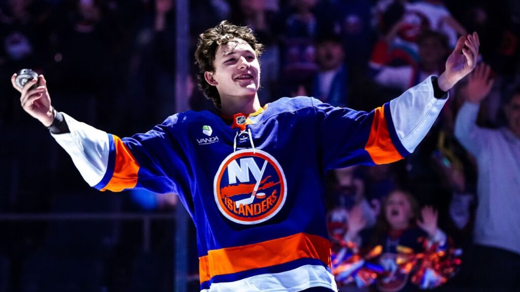 Schaefer, 18, turns into youngest defenseman with multigoal sport Schaefer, 18, becomes youngest defenseman with multigoal game