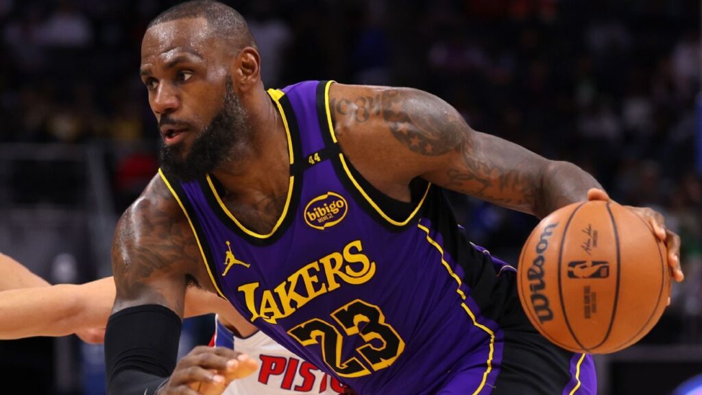 Sources: LeBron eyes stay 5-on-5, will not make Lakers’ journey Sources: LeBron eyes live 5-on-5, won't make Lakers' trip