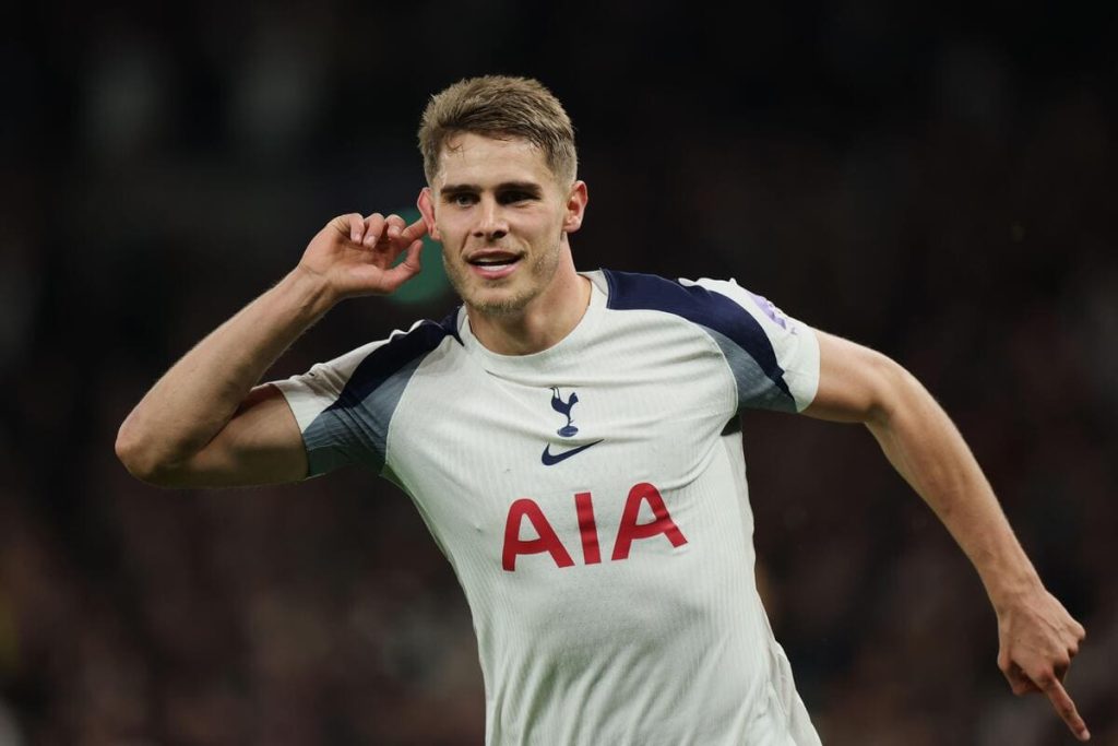North London Showdown: Spurs’ Playbook for Arsenal Defeat Five reasons why Tottenham can beat Arsenal in the North London derby