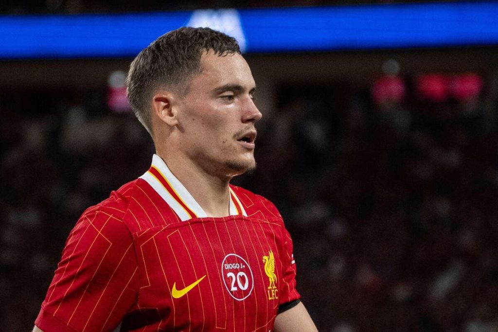 Liverpool boss Slot sets no return date for stricken star