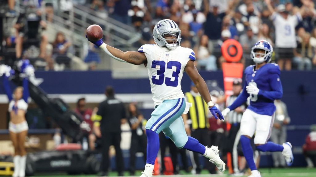 Williams Rides into Dallas on Three-Year Deal Sources: Cowboys agree to three-year deal with RB Williams
