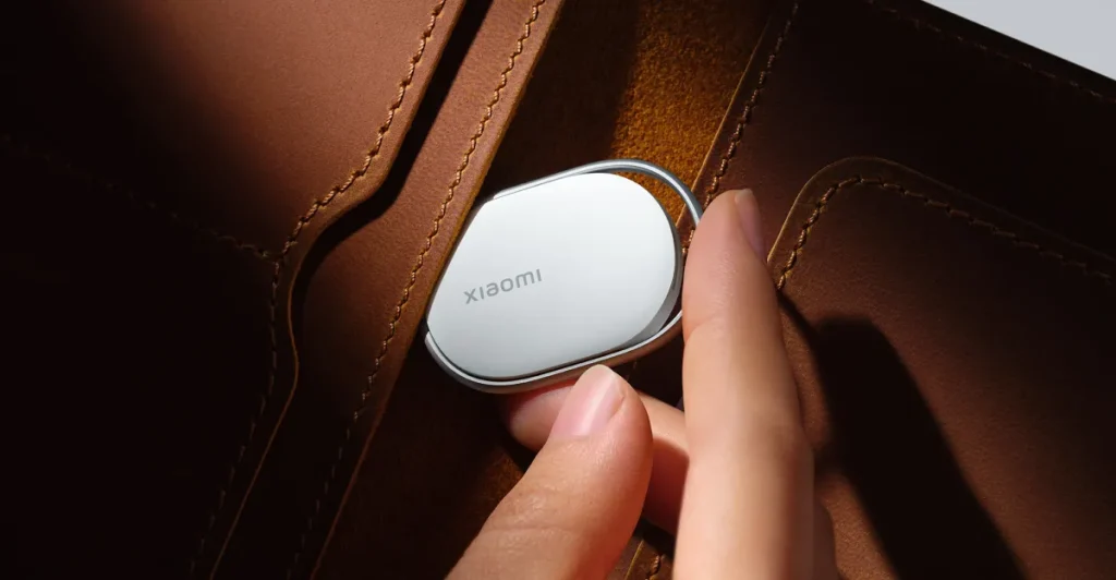 Xiaomi’s tracker doesn’t need a case to clip to your keys