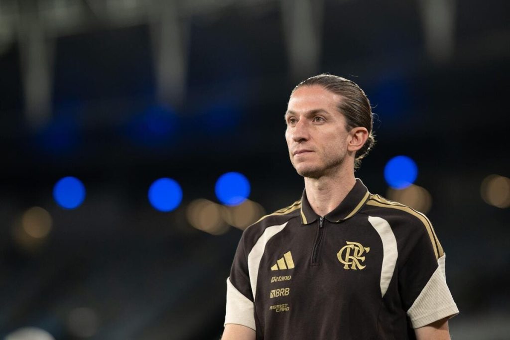 The 8-0 Sacking: Flamengo Axes Libertadores Champ Filipe Luis Copa Libertadores-winning coach Filipe Luis sacked by Flamengo hours after 8-0 win
