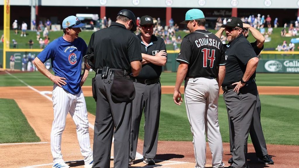 Son vs. Father: Counsell Debuts for D-backs Against Dad’s Cubs Diamondbacks' Counsell makes pro debut against father Craig's Cubs