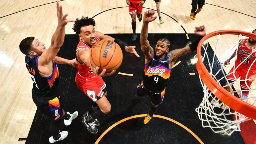 Fantasy basketball pickups: Bulls backcourt among top waiver-wire options