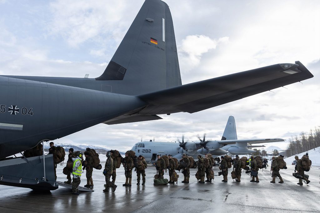 French-German air transport squadron moves U.S. Marines