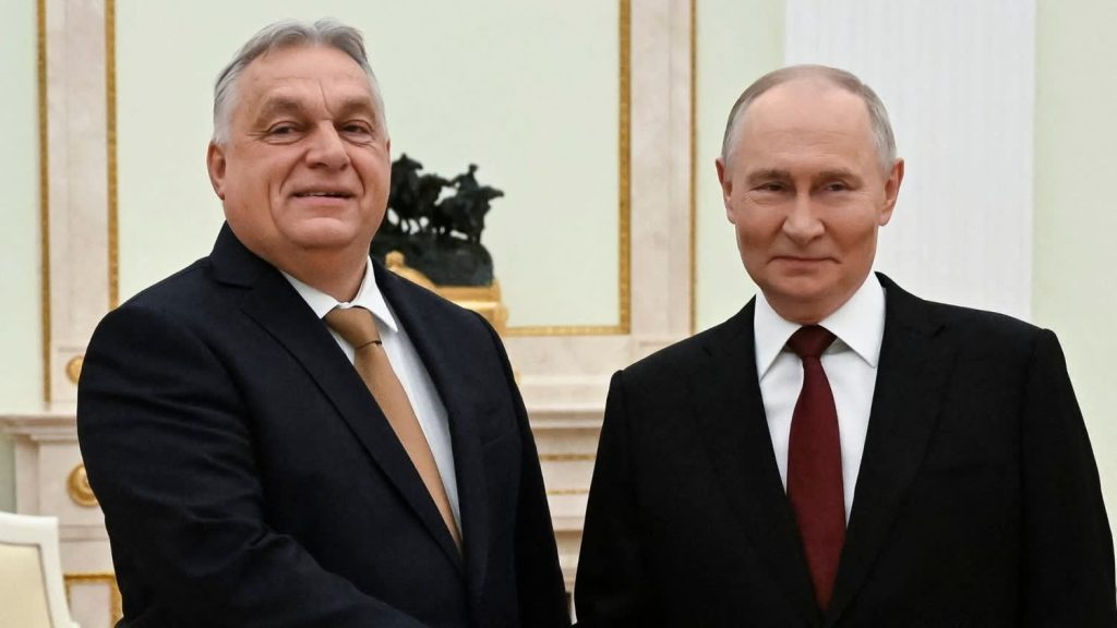 Kremlin backs covert campaign to keep Orbán in power