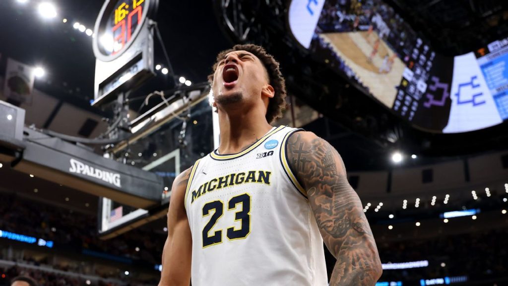 Michigan overwhelms Tennessee to reach 1st Final Four since 2018