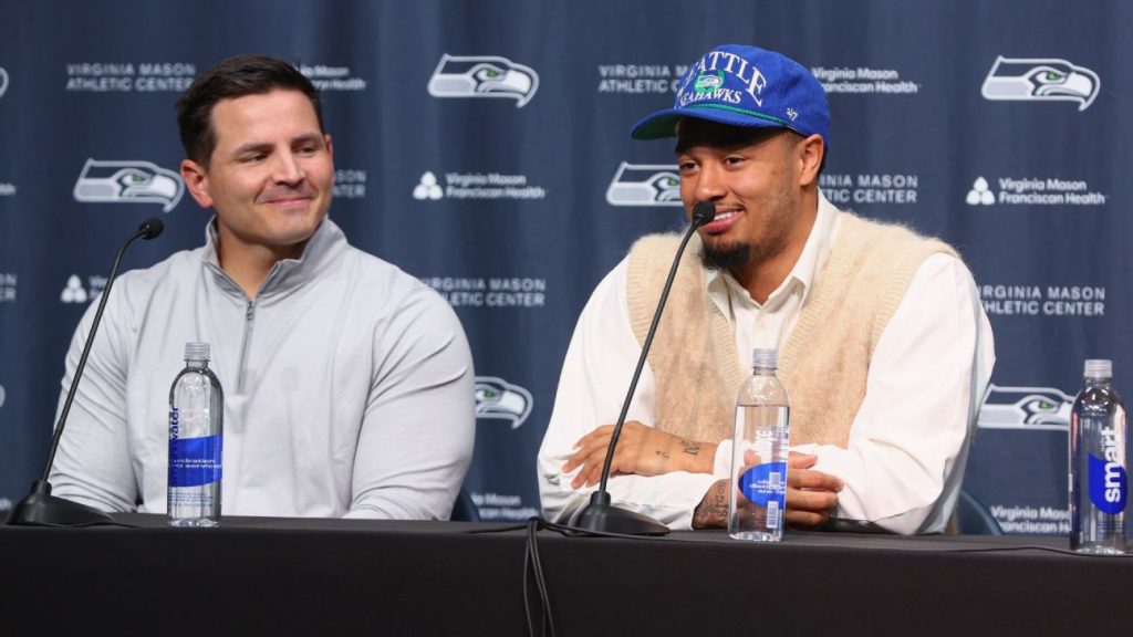 Seattle’s Blueprint: JSN’s Record Deal Builds a Foundational Future Seahawks tout Smith-Njigba's record deal: A 'foundational' player