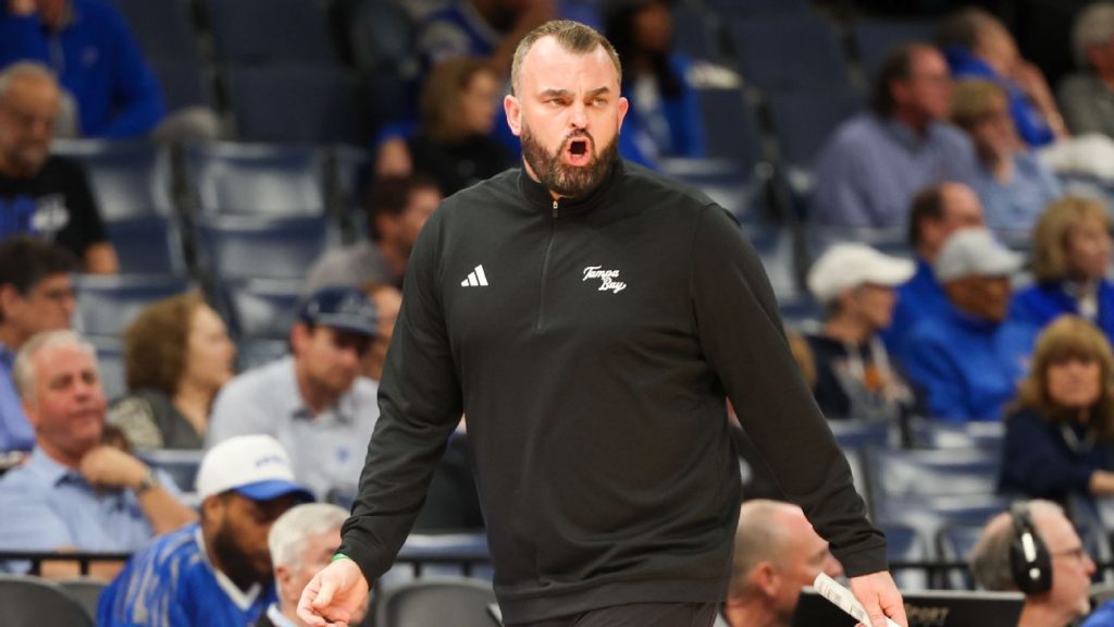 Sources: Providence to hire USF's Bryan Hodgson as new HC
