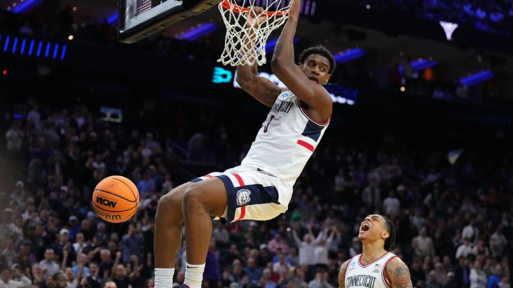 Tarris Reed's 31-27 night helps UConn survive in NCAA tournament