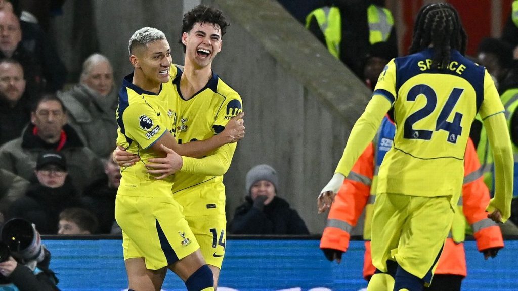 Transfer Tug-of-War: Four Clubs Battle for Spurs Defender Gray Transfer rumors, news: Four clubs chase Spurs defender Gray