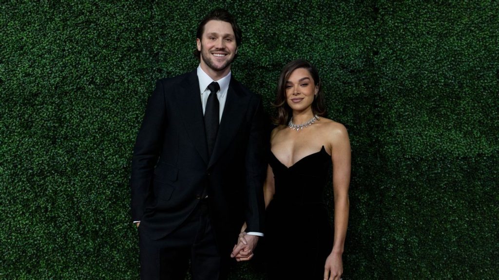 Etclosealaina Getzenberg: Touchdown Baby! Josh Allen & Hailee S… Josh Allen, Hailee Steinfeld announce birth of first child