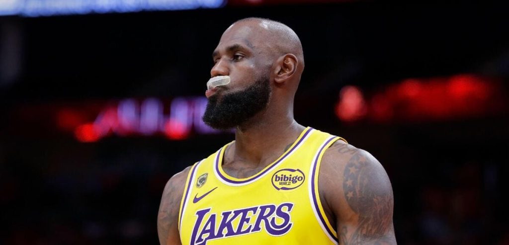 NBA: Austin Reaves Unpacks The Lakers’ ‘Different’ Feeling Without LeBron James LeBron James involved in verbal spat as the Lakers feel the heat after Rockets win again