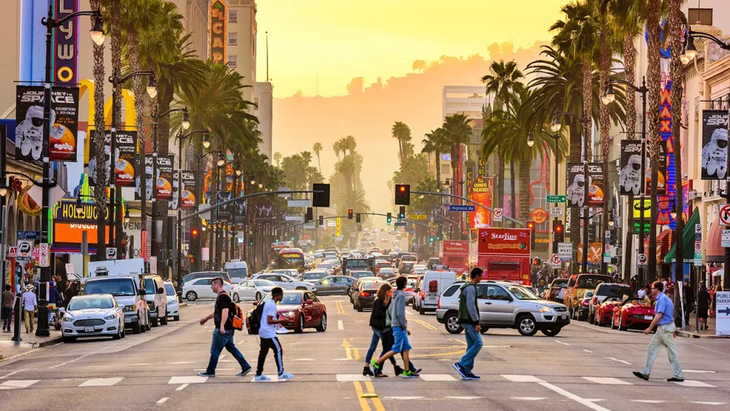 Los Angeles leads the US in population loss as 53,000+ residents flee the city