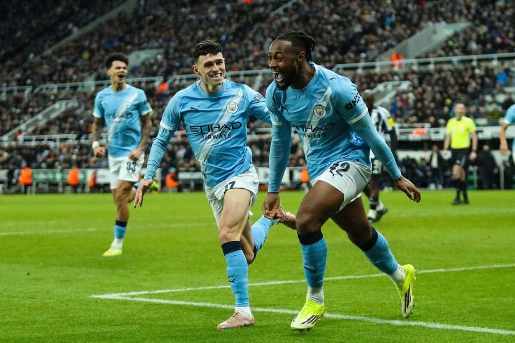 Bournemouth v Manchester City: Commentary, updates, goals and stats as Arsenal watch on...