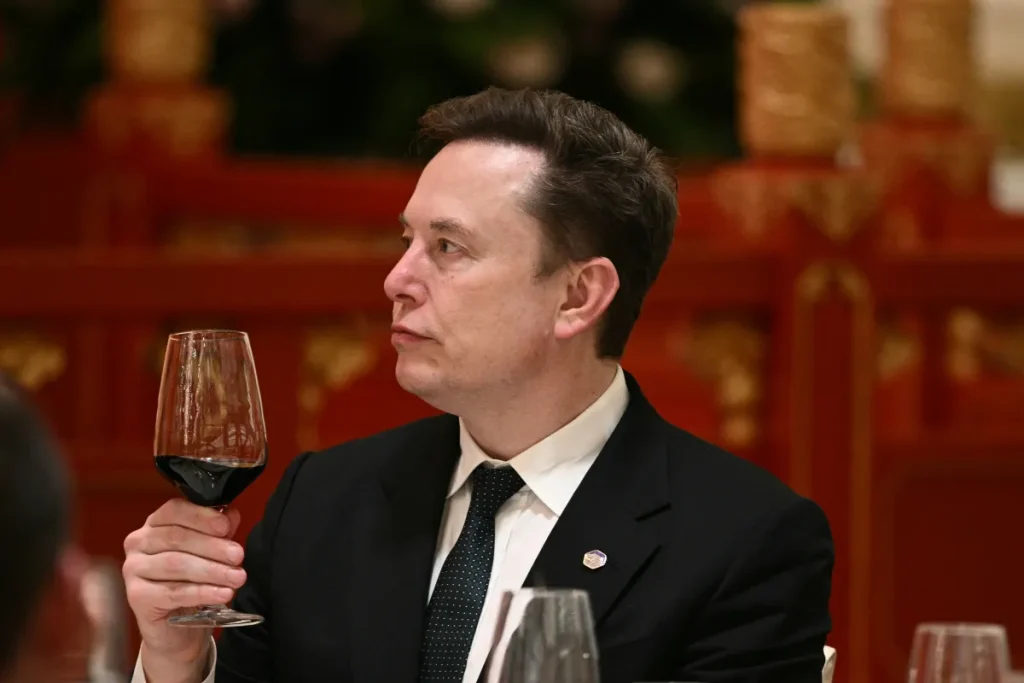 Abandoning Earth Space: Elon Musk’s Solar Power Shift: Is He Abando… Elon Musk has given up on solar power (on Earth)