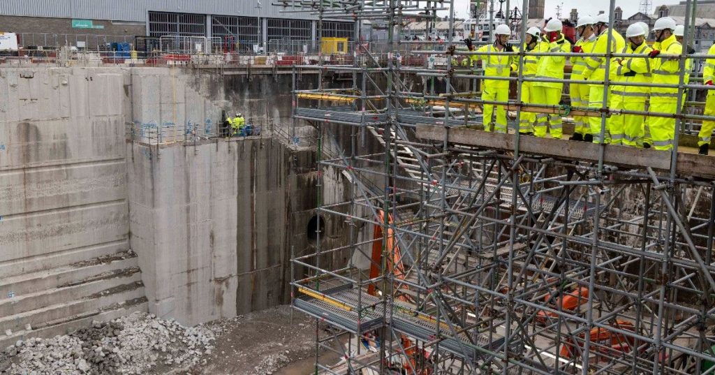 NEWS: NEWS: NEWS: NEWS: NEWS: First Sea Lord Inspects Cri… First Sea Lord visits Babcock Devonport site to view work