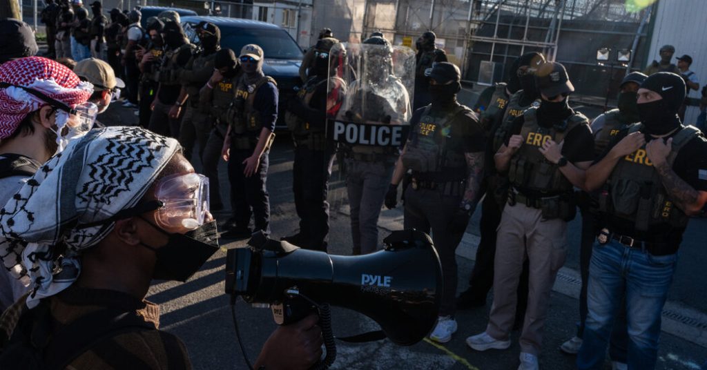 ICE Agents Retreat: What’s Next for Volatile Detention Center Prote… ICE Agents to Leave Site of Volatile Protests at Detention Center