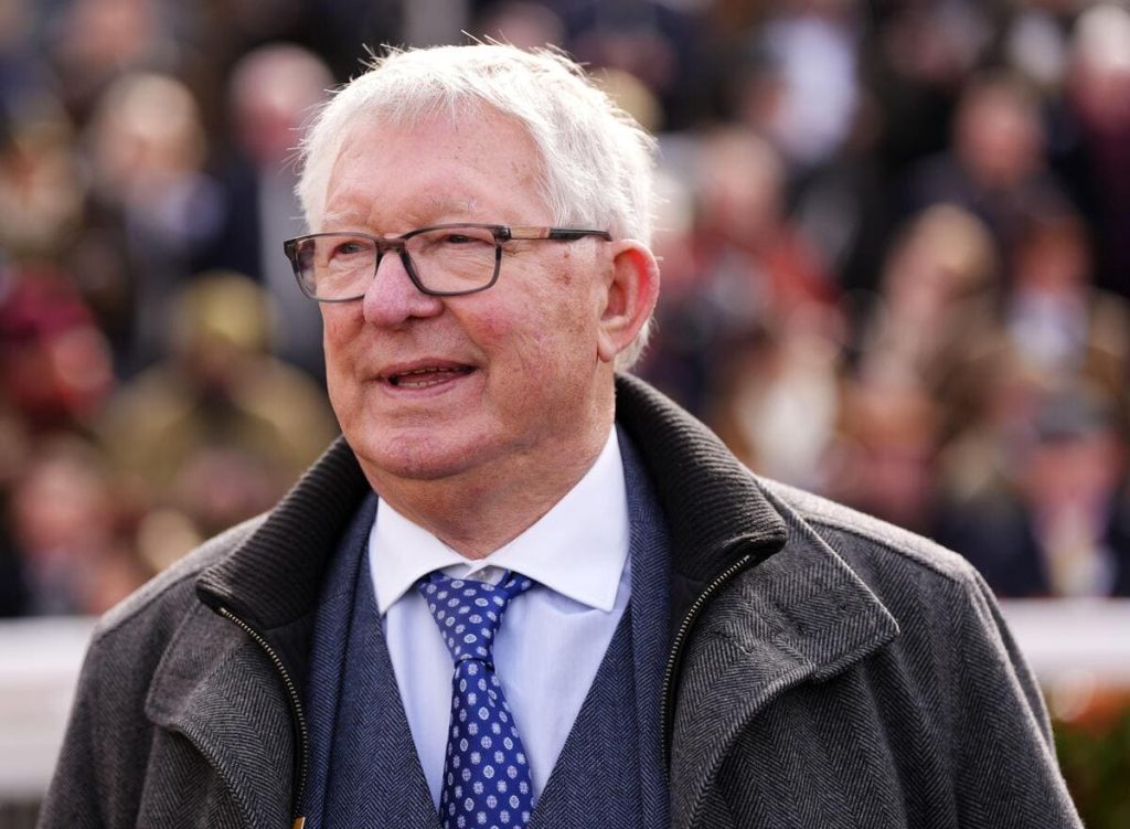 Manchester United: Alex Ferguson taken to hospital