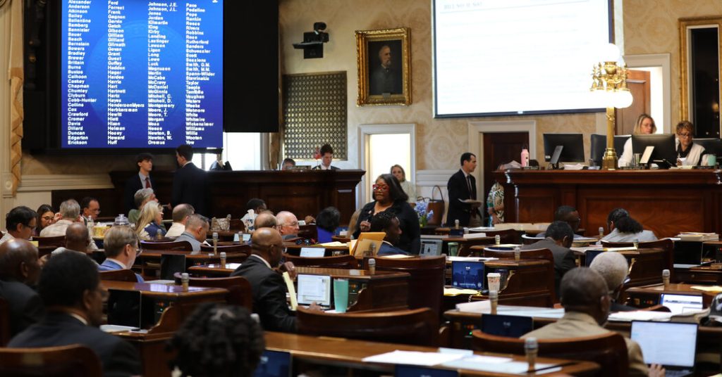 South Carolina Redistricting: Senate’s Shock Rejection Defies Trump South Carolina Redistricting: Senate Passes on New Map, Defying Trump