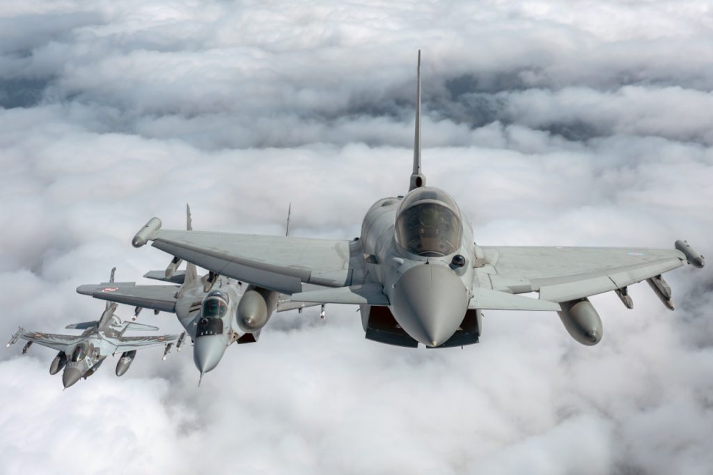 UK and Poland sign defence treaty due to Russian threat