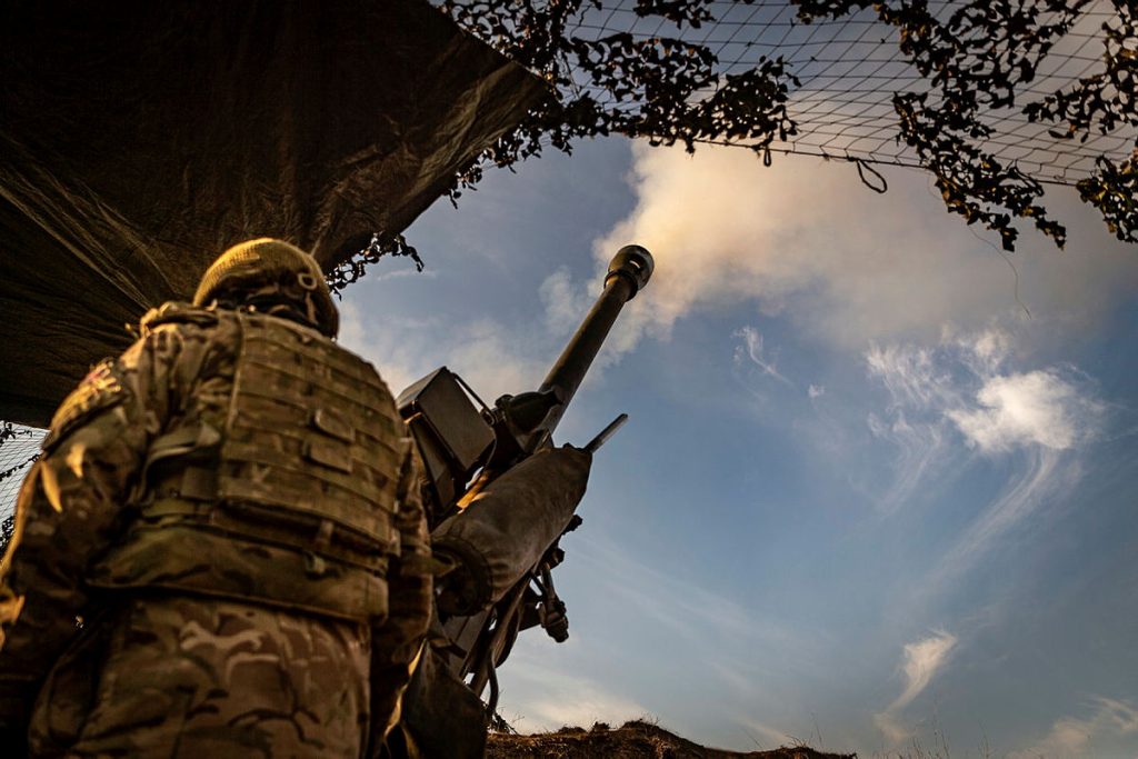 ‘s Defense Power Play: UK Ministry of Defence Signals Intent for Key UK to award BAE Systems artillery components contract